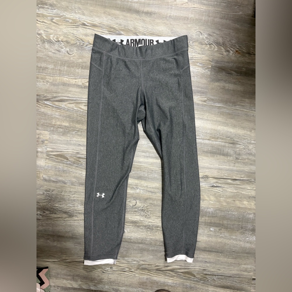 Under Armour Gray Leggings Athletic Stretch Fit